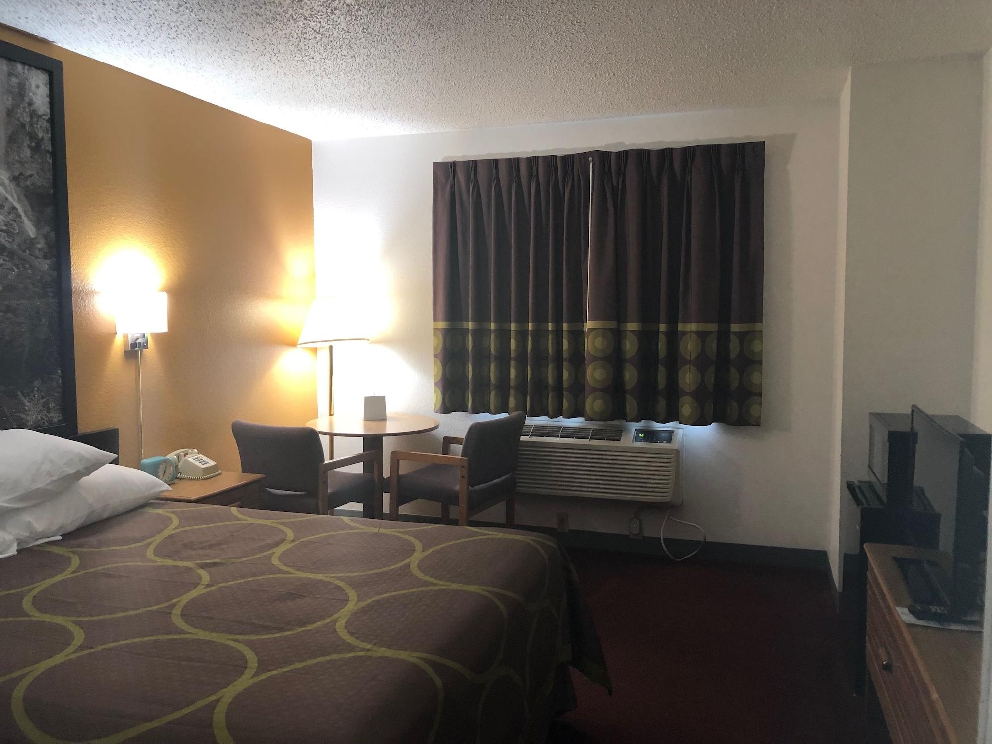 Super 8 By Wyndham 2*